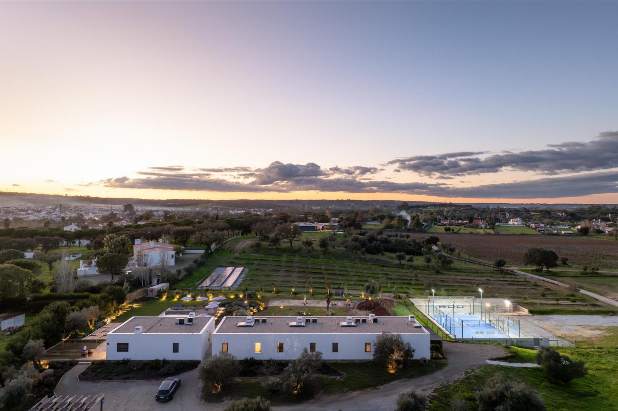 Quinta Da Amendoeira - - The Hotel *